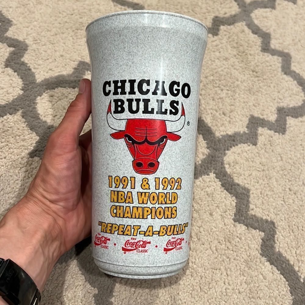 VTG Chicago Bulls Cup Champion Sip Cup 1991 & 1992 NBA World Champions no lid